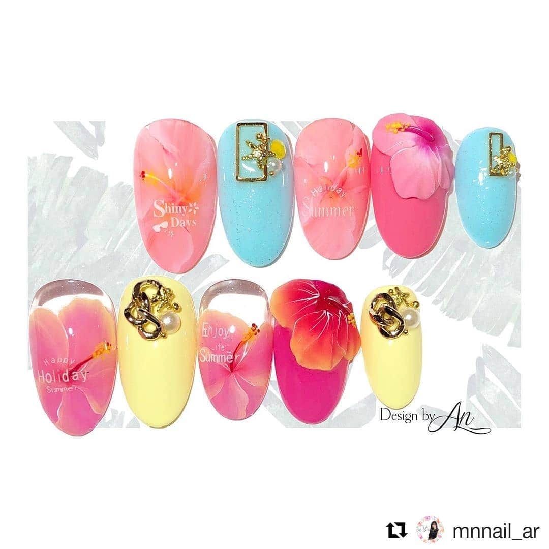 PREGELさんのインスタグラム写真 - (PREGELInstagram)「#Repost @mnnail_ar (@get_repost) ・・・ . . 🌺Schizopetalus🌺 . . BWJ1日目はこちらに決定💁‍♀️ 致しました‼︎ 行きまーす‼️とDMやコメントを 下さった方々が好きそうなアート にしたいなと思いコチラに…♥︎ . . 皆様お待ちしております☺️❤️ . . . . . . . #ビューティーワールドジャパン #ビューティーワールドジャパン2019 #BWJ2019 特別ver. #ハイビスカス #ハイビスカスネイル #春ネイル #夏ネイル #3dネイル  #3dnailart  #3dnails  #nails #nailart #flowernails」5月10日 13時51分 - pregelofficial