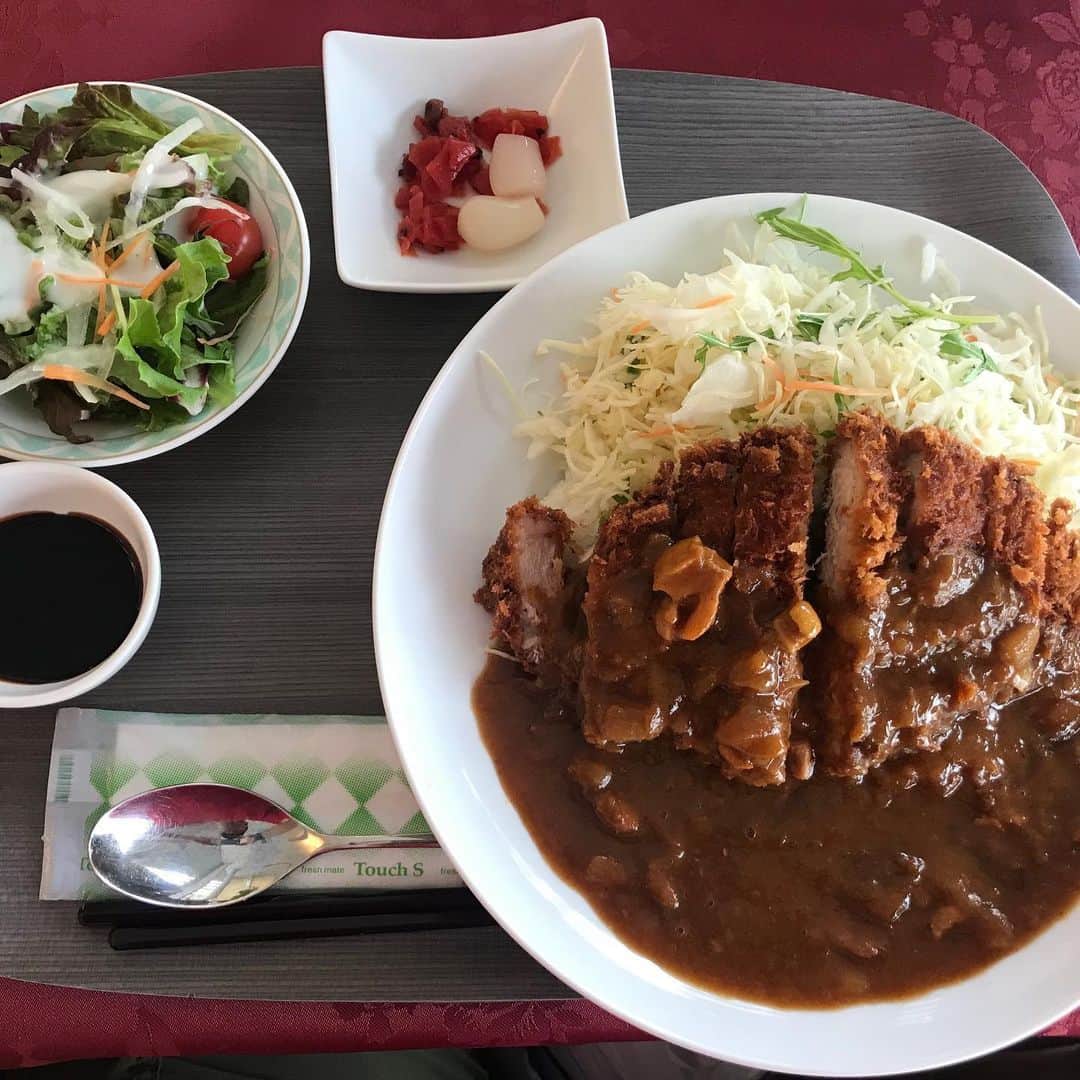 クロちゃんさんのインスタグラム写真 - (クロちゃんInstagram)「お昼ごはんは、 カリーライス！ 野菜多めで、ライス少なめ。」5月10日 13時48分 - kurochandesuwawa