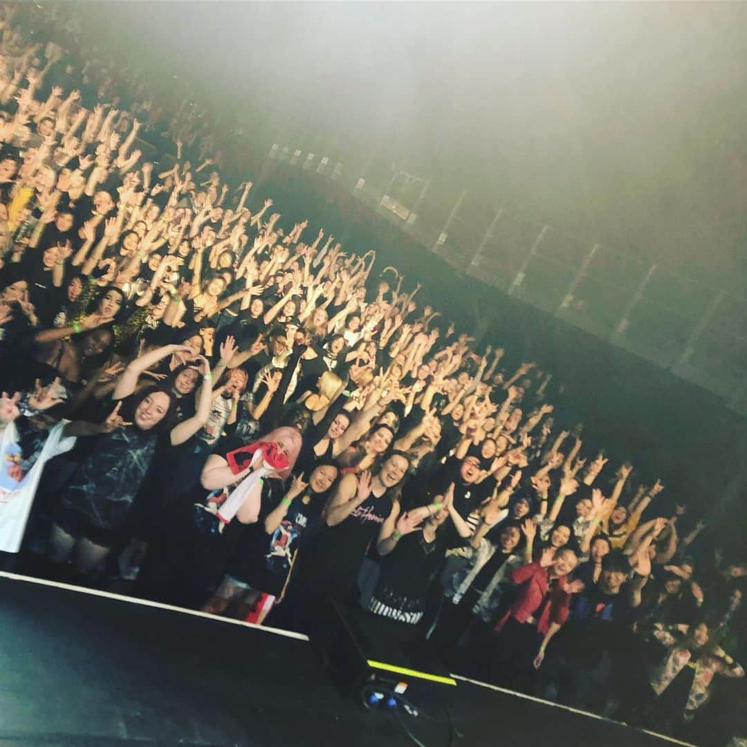 戒さんのインスタグラム写真 - (戒Instagram)「Thank you TORONTO. See you next time.😘 #theGazettE #04 #TORONTO #QueenElizabethTheatre #😘😘😘」5月10日 14時08分 - gazette_kai_