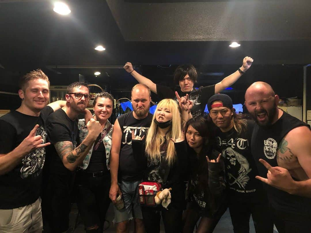 REIJIさんのインスタグラム写真 - (REIJIInstagram)「It was a wonderful day!  #FAKEISLAND #LIGHTTHISCITY #femalefrontedband  #femalefrontedmetal #femalefrontedrock  #japaneserockband #japanesemetalband #女性ツインボーカル #metal #metalcore #loudrock #bayareathrash」5月10日 14時17分 - reiji_kimura