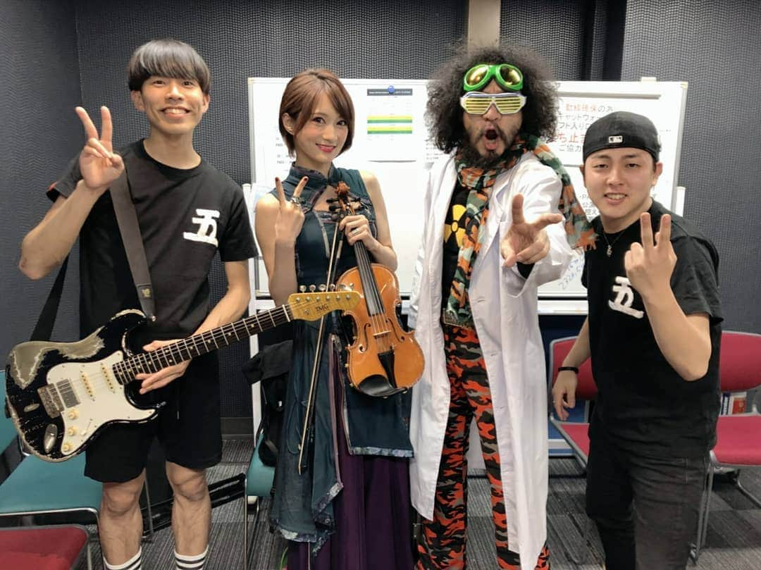 AYASAさんのインスタグラム写真 - (AYASAInstagram)「🎻🎸🎹🥁 アニソンカバーナイトVol.5 初東名阪ツアーfinal @東京白金高輪SELENE ～1公演目～ ・ 初アニソンカバーナイトツアーのツアーfinal✨✨ 大好きなアニソンたちと共にツアーを回ることができた喜びと、ツアーが終わってしまう寂しさが入り交じっておりました(´•̥ω•̥`)ﾉｼ . でもでも勿論ライブはとても楽しかったです💕 ライブでは初披露の曲もあったり😍 ペンライトも沢山使っていただいてありがとうございました💡✨ . 今回のアンコールは桜たん💜 『I beg you』のDメロはほんとにやばい...(´•̥ω•̥`)🌸✨ #間桐桜 #fateheavensfeel #fatestaynight #必死の早替え ・ ・ #アニソンカバーナイト #ayasachannel #ayasa #白金高輪seleneb2 #初東名阪ツアー #ツアーファイナル #最幸の時間 #ありがとうございました #平成の終わり そして#令和の始まり」5月10日 14時14分 - ayasa_doya