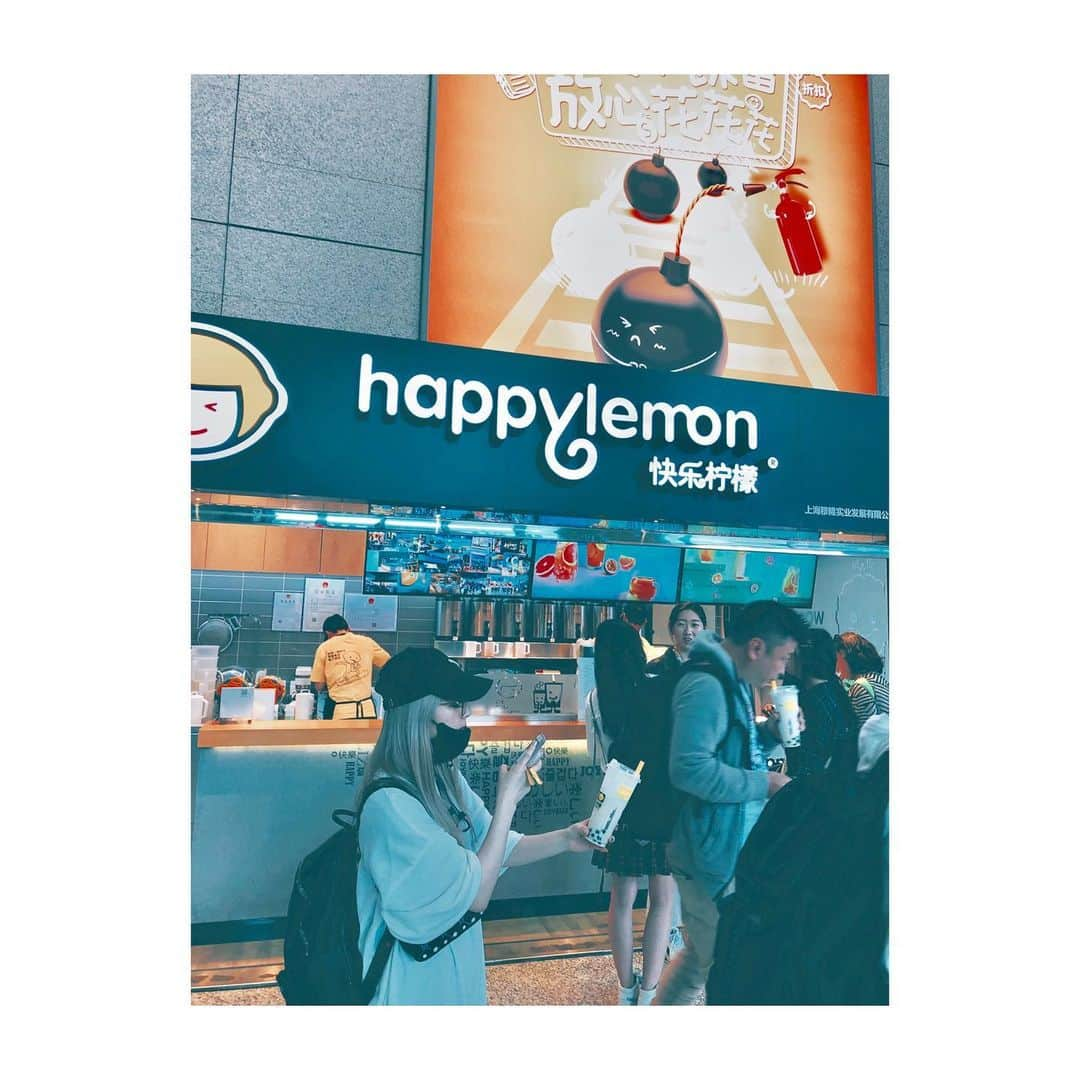 tokuさんのインスタグラム写真 - (tokuInstagram)「我們喜歡珍珠奶茶😘 #happylemon#」5月10日 14時15分 - toku_grnd