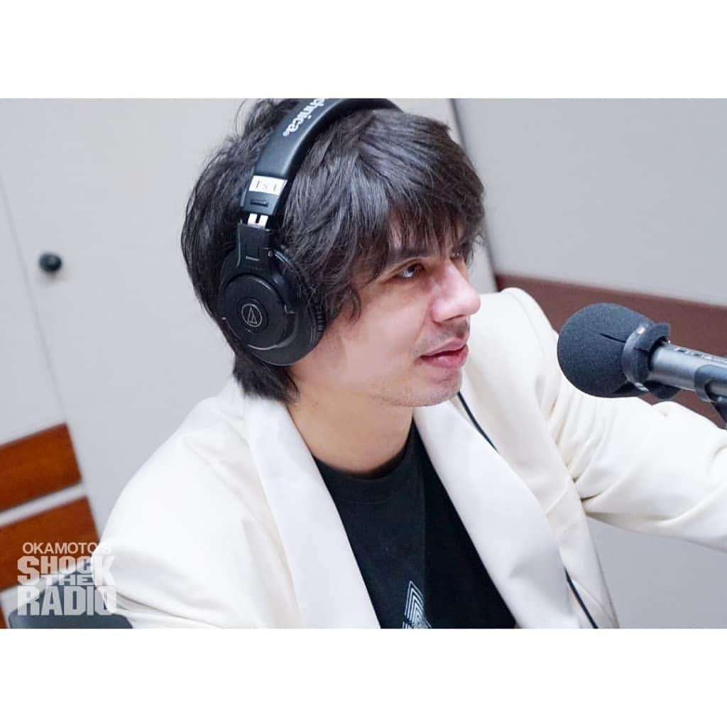 OKAMOTO’Sさんのインスタグラム写真 - (OKAMOTO’SInstagram)「【SHOCK THE RADIO 5/10】 今週のOKAMOTO’S SHOCK THE RADIOは、YOUR SONG IS GOODのサイトウ“JxJx”ジュンさんが登場です。 3月にリリースされた20周年記念盤『Sessions』。初期の代表曲から最新曲までを今の編成で一発録りをしたということで、その制作の裏側を語っていただきます…！ さらに後半は「未来に残したい逸品」をテーマに、サイトウ“JxJx”ジュンさんの音楽活動に欠かせない物を紹介してもらいます。 お楽しみに。  #okamotos #オカモトショウ #オカモトレイジ#YOURSONGISGOOD #JxJx #sessions #未来に残したい逸品  #g_shock #radio #shocktheradio #tokyofm」5月10日 15時25分 - okamotos_official