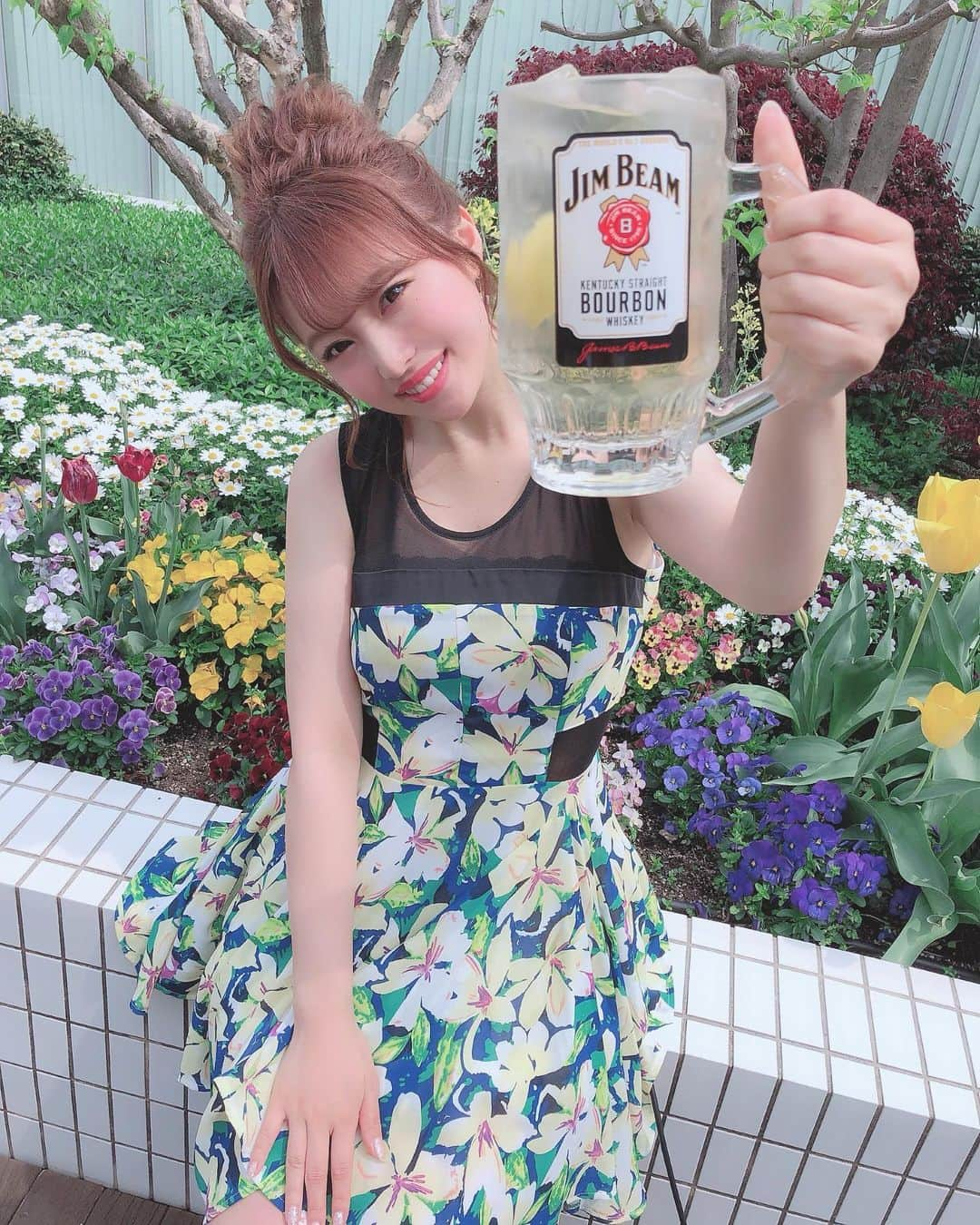 清里千聖さんのインスタグラム写真 - (清里千聖Instagram)「. 5月18日19日に久屋大通公園で開催の. 【DIRECT 2019 ～SAKAE REGGAE FES～ supported by JIMBEAM 】🏝💕. ただいまチケット発売中です🥰💕. ジムビームを片手に一緒に乾杯しましょ💕💕. http://directfes.com/ . そして明日のFUNNY BUDDYは、 栄ミナミ音楽祭が行われる栄の スタジオラシックから公開生放送🥰💕💕. みなさんお待ちしています🥺❤️. #zipfm #JIMBEAM #ジムビーム #ハイボール #サントリー #suntory #DIRECT #レゲエ #フェス #coordinate #名古屋 #栄 #栄ミナミ音楽祭 #followme #l4l  #ootd #radiodj  #여행 #japan #fashion #beautiful #tagsforlikes #picoftheday  #instagramjapan  #japanesegirl #instagood #팔로우 #일상 #먹스타그램」5月10日 20時56分 - chiseikiyosato