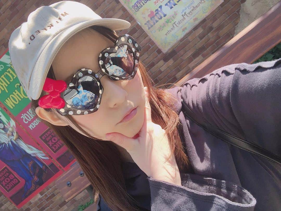 飛鳥りんのインスタグラム：「🕶🎀❤️ #ディズニーシー」