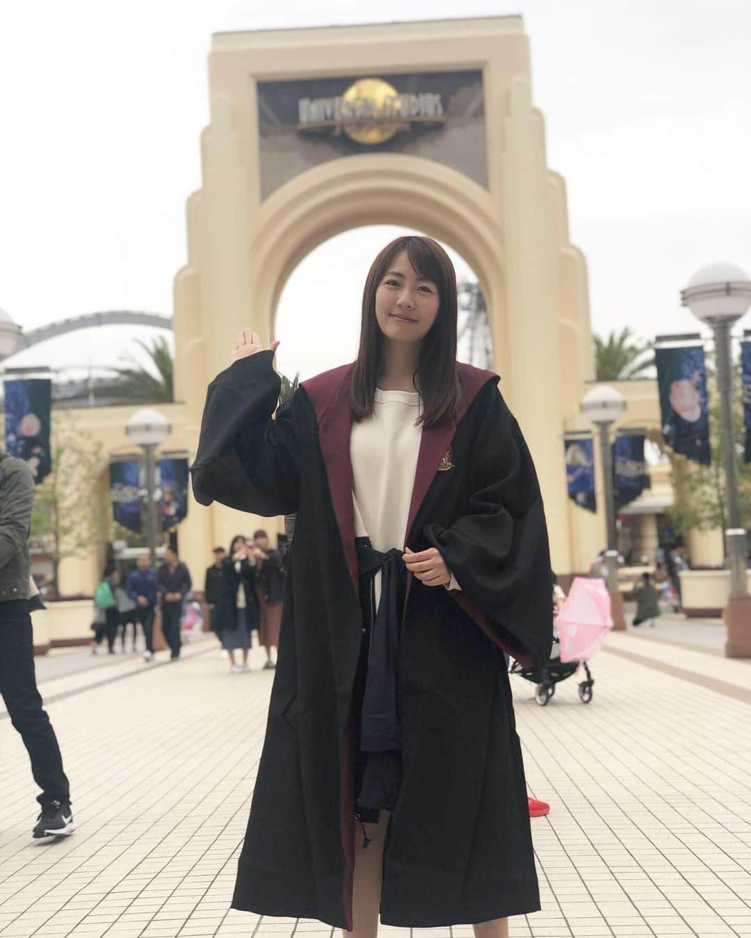 うえむらちかさんのインスタグラム写真 - (うえむらちかInstagram)「GWの思い出は、久しぶりに﻿ ﻿ 📍@universal_studios_japan ﻿ ﻿ に行けたことです🤗﻿ ﻿ 大阪は母の実家があるので毎年行っていたのですが、USJはハリーポッターエリアが出来てから行けてなかったので、思いっきり楽しんじゃいました💕﻿ ﻿ #バックドラフト﻿ #フライングダイナソー﻿ #ジョーズ﻿ #ターミネーター﻿ #ジェラシックパーク﻿ #エルモのゴーゴースケートボード﻿ #フライングスヌーピー﻿ #スヌーピーのグレイトレース﻿ #シングオンツアー﻿ #ルパン三世カーチェイスxrライド #ミニオンハチャメチャライド ﻿ #スパイダーマン﻿ #ウォーターワールド﻿ #ユニバーサルスペクタクルナイトパレード﻿ ﻿ ハリーポッターエリアは次の投稿で✍️﻿ ﻿ #GW #思い出﻿ #旅行 #旅女子 #タビジョ #USJ #ユニバーサルスタジオジャパン ﻿ #インスタ映えスポット #遊園地﻿ #ハリーポッター」5月10日 15時38分 - uemurachika