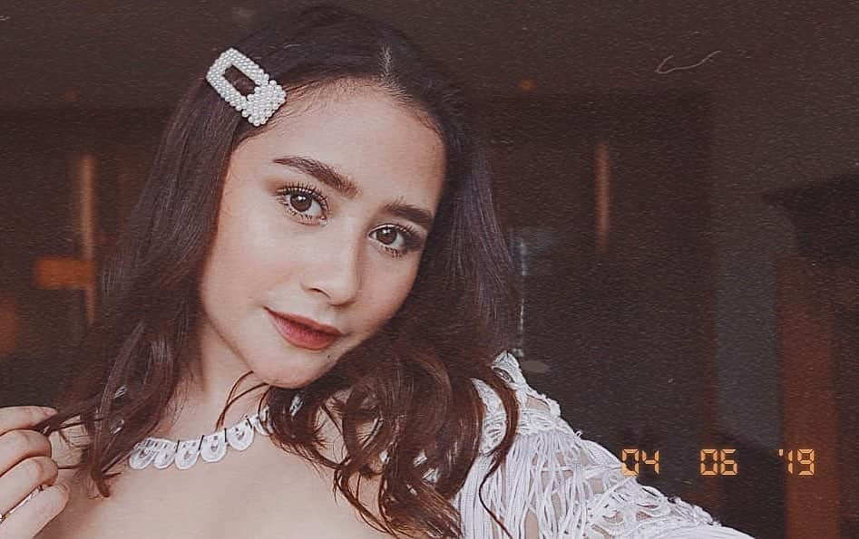 Prilly Latuconsinaさんのインスタグラム写真 - (Prilly LatuconsinaInstagram)「Just an ordinary selfie...」5月10日 16時54分 - prillylatuconsina96