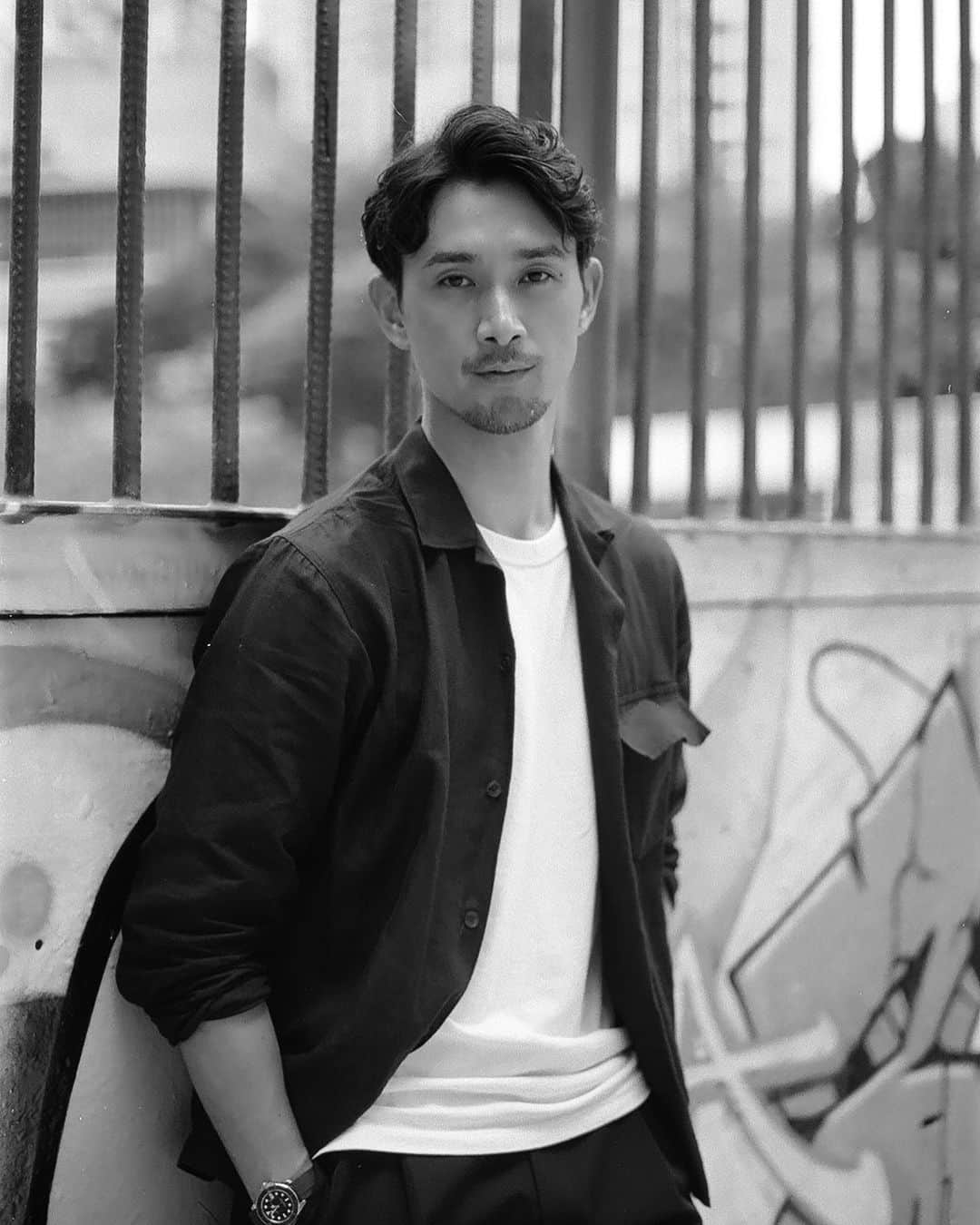 江口雅也さんのインスタグラム写真 - (江口雅也Instagram)「no title.  photo by @taxin  #singapore #polaroid #photography #photoshoot #photooftheday  #monochrome #nikon #filmcamera #filmphotography #malemodel #asianmodel #japanese  #mensstyle #mensfashion #rolex  #instalike #instagood #instacool」5月10日 17時17分 - masaya0429