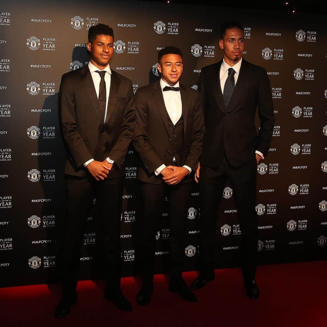 クリス・スモーリングさんのインスタグラム写真 - (クリス・スモーリングInstagram)「Last night at POTY Awards. Congratulations @_.masongreenwood @tahithchong @lukeshaw23 @katiezelem」5月10日 17時23分 - smalling