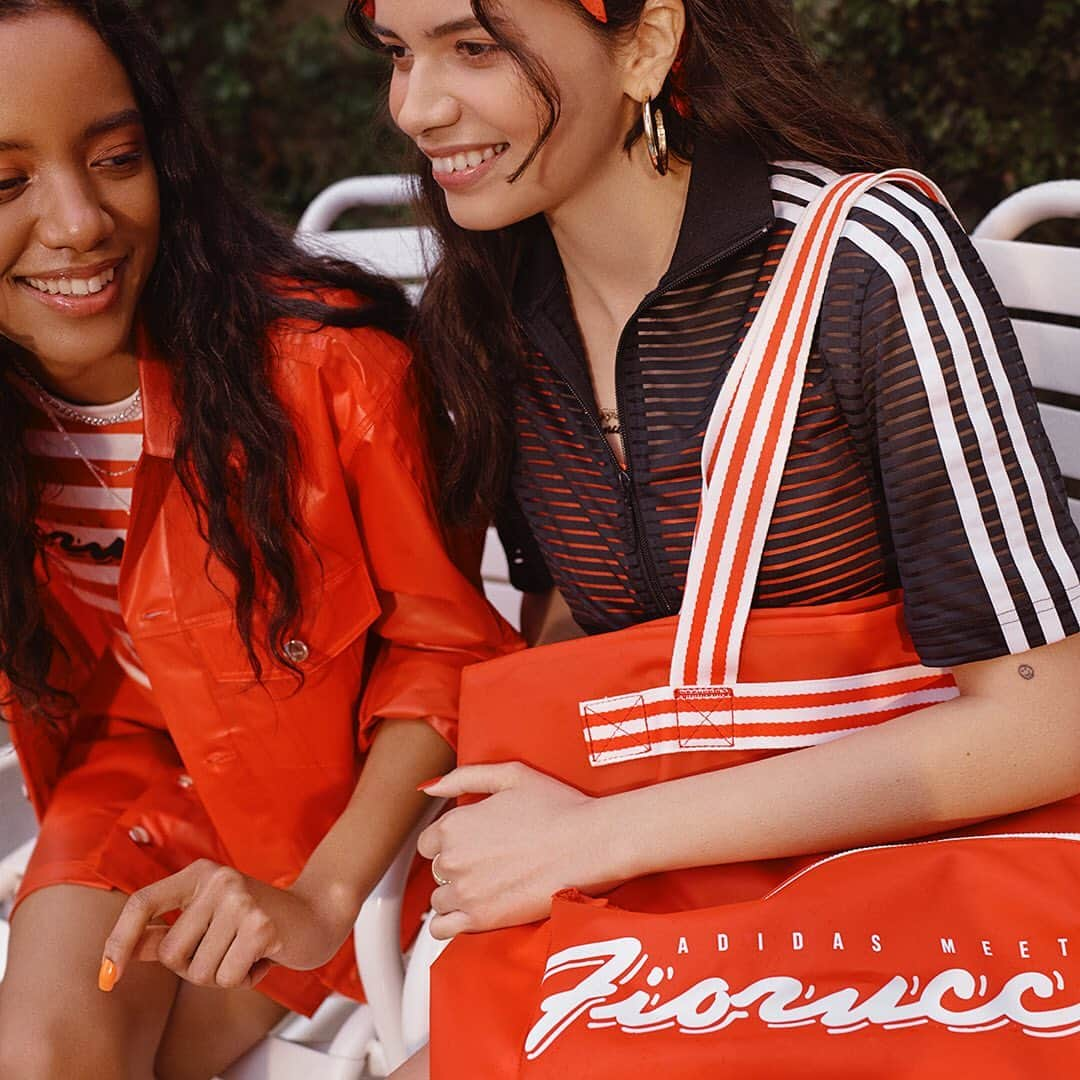 adidas Originalsさんのインスタグラム写真 - (adidas OriginalsInstagram)「Get vacation ready with #adidasOriginalsbyFiorucci, a playful collection of iconic adidas silhouettes and @Fiorucci graphics inspired by summer. Available at adidas stores and adidas.com/Fiorucci from today.」5月10日 17時44分 - adidasoriginals