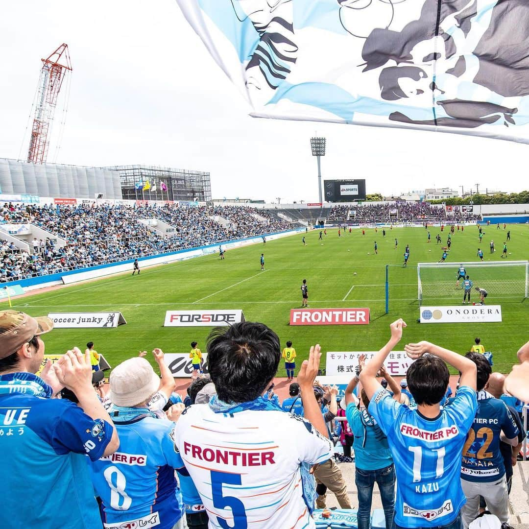 横浜FCさんのインスタグラム写真 - (横浜FCInstagram)「- 2019.5.12 SUNDAY vs FC MACHIDA ZELVIA 14:00 KICK OFF 背中を押してくれる最高の仲間達！ #内田智也 - #yokohamafc #横浜FC #サポーター #HAMABLUE #HAMAPRIDE #三ツ沢を青にそめよう #jleague #ファミリー #サッカー観戦 #スポーツ観戦 #家族でお出かけ」5月10日 17時46分 - yokohamafc_official