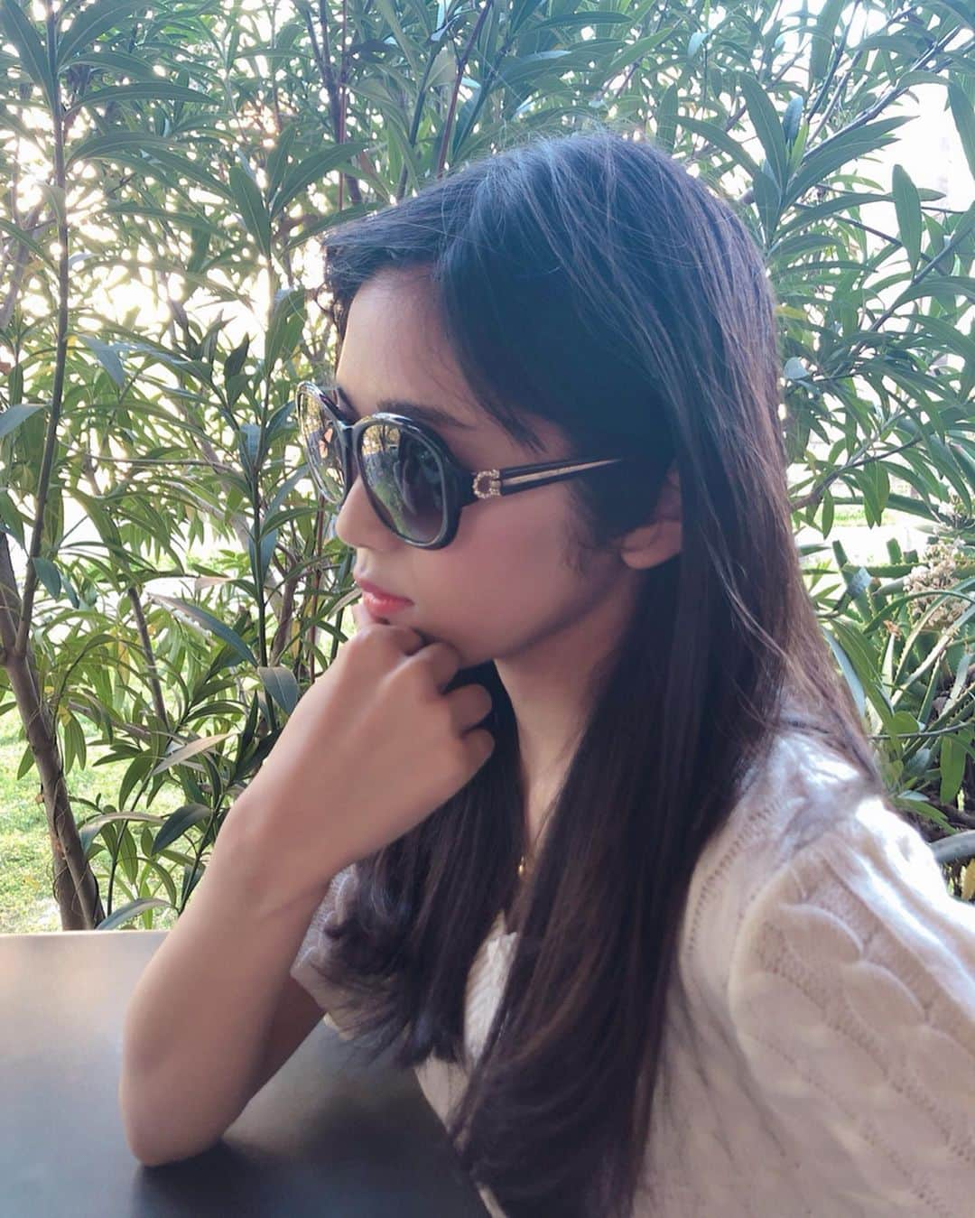 浅野杏奈さんのインスタグラム写真 - (浅野杏奈Instagram)「ママちゃんのサングラス🕶💕﻿ ﻿﻿﻿﻿﻿ #photography #photooftheday #like #love #ポートレート #fashion #ootd  #followme ﻿﻿﻿﻿﻿﻿﻿﻿﻿﻿﻿﻿﻿﻿﻿﻿﻿﻿﻿﻿﻿﻿﻿﻿﻿ #アイドル #instagood #instalike #令和」5月10日 18時24分 - this.is.anna_box