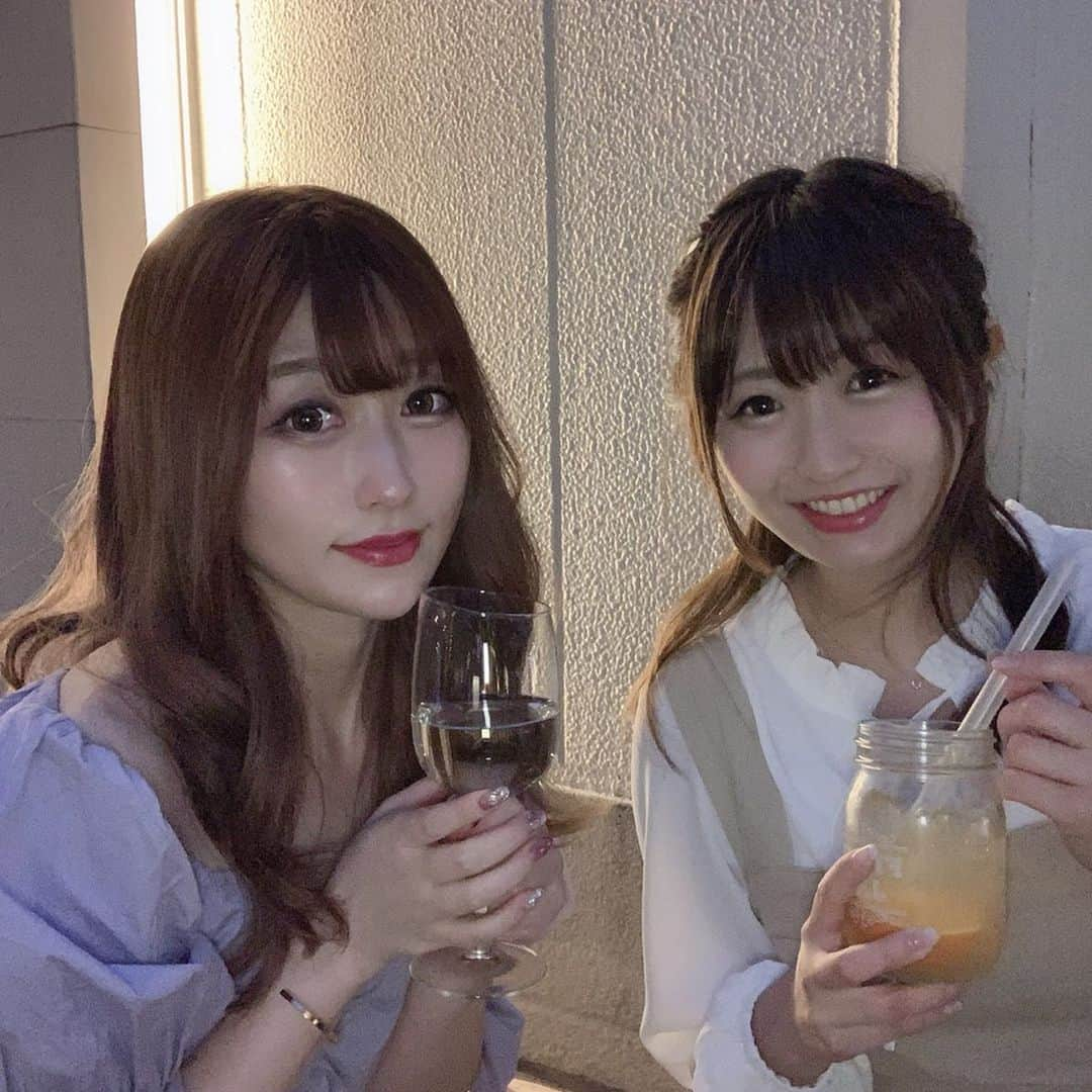 maari watanabe(まありん)さんのインスタグラム写真 - (maari watanabe(まありん)Instagram)「.*⑅︎୨୧┈︎┈︎┈︎┈︎┈︎┈︎┈┈︎┈︎┈︎┈︎┈︎୨୧⑅︎* .  かわいい妹さっきーのお誕生日🎉 東京・渋谷【347カフェ】 ㅤㅤㅤㅤㅤ プールがあって超お洒落なカフェ☕️渋谷とは思えない❤︎ レインボーのケーキかわいい😍 かわいいさっきーおめでと💗 いつでも会える素晴らしさ✨ .*⑅︎୨୧┈︎┈︎┈︎┈︎┈︎┈︎┈┈︎┈︎┈︎┈︎┈︎୨୧⑅︎* .  #バースデーサプライズ#バースデーケーキ#バースデープレゼント#誕生日ケーキ #誕生日プレート#バースデープレート#birthdayplate#インスタ映えスイーツ#フォトジェニックスイーツ#まありんカフェ巡り#まありん誕生日プレート#アニバーサリーケーキ#birthdayplate」5月10日 18時36分 - manyo_wt