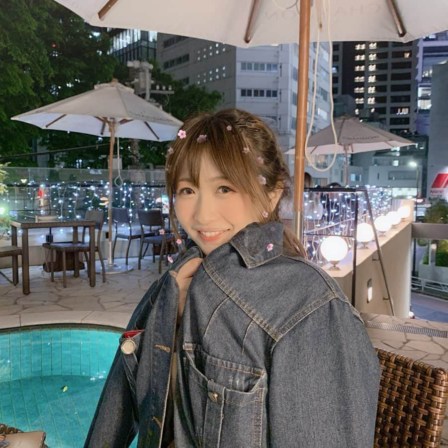 maari watanabe(まありん)さんのインスタグラム写真 - (maari watanabe(まありん)Instagram)「.*⑅︎୨୧┈︎┈︎┈︎┈︎┈︎┈︎┈┈︎┈︎┈︎┈︎┈︎୨୧⑅︎* .  かわいい妹さっきーのお誕生日🎉 東京・渋谷【347カフェ】 ㅤㅤㅤㅤㅤ プールがあって超お洒落なカフェ☕️渋谷とは思えない❤︎ レインボーのケーキかわいい😍 かわいいさっきーおめでと💗 いつでも会える素晴らしさ✨ .*⑅︎୨୧┈︎┈︎┈︎┈︎┈︎┈︎┈┈︎┈︎┈︎┈︎┈︎୨୧⑅︎* .  #バースデーサプライズ#バースデーケーキ#バースデープレゼント#誕生日ケーキ #誕生日プレート#バースデープレート#birthdayplate#インスタ映えスイーツ#フォトジェニックスイーツ#まありんカフェ巡り#まありん誕生日プレート#アニバーサリーケーキ#birthdayplate」5月10日 18時36分 - manyo_wt