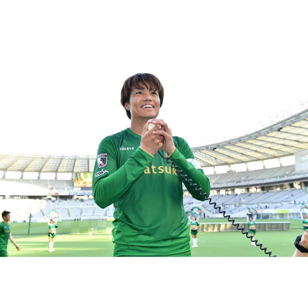 小池純輝さんのインスタグラム写真 - (小池純輝Instagram)「. 初のお立ち台🎙 #jleague #jリーグ #j2 #東京ヴェルディ #tokyoverdy #verdy #verdyfamily #soccer #football⚽ #football #サッカー #フットボール #小池純輝 #19 #⚽️ #お立ち台」5月10日 18時41分 - junki_koike