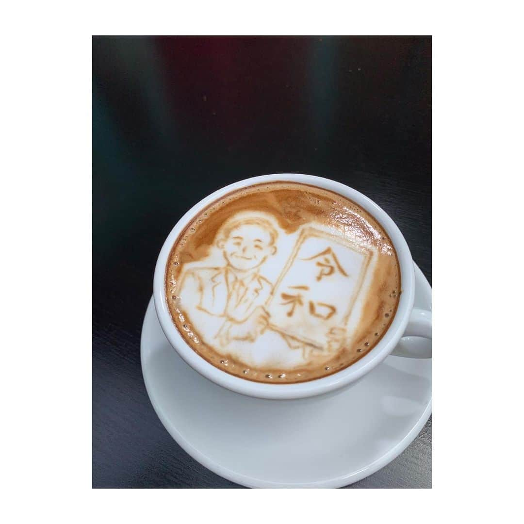 大久保涼香さんのインスタグラム写真 - (大久保涼香Instagram)「令和 にちなんだ #ラテアート☕️ 新緑が眩しい #海蔵寺！ * ロケで行かないと ずーっと知らなかったかも。 ******** #鎌倉 #ロケの日は激混み #ロケ #令和にちなんだもの #祝福ムードは続いている #フリーアナウンサー #Nスタ #きょうOAだった  #たくさん食べた #kamakura #japan #reiwa #thenew #era #celebration」5月10日 18時54分 - sayaka_okubo