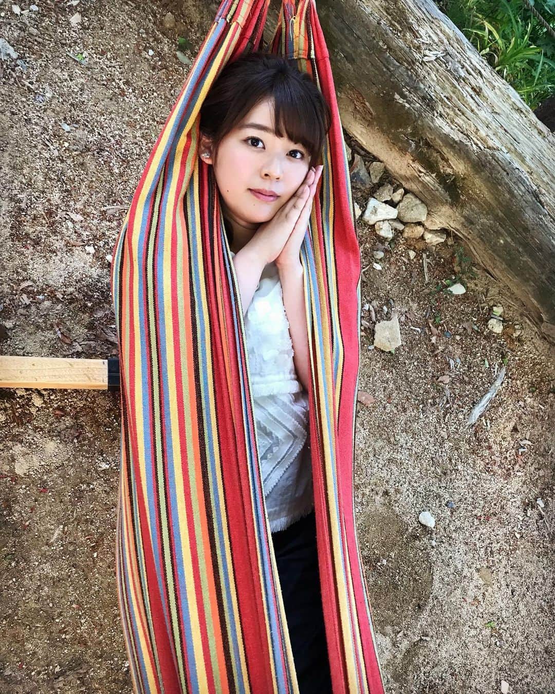 谷元星奈さんのインスタグラム写真 - (谷元星奈Instagram)「* 今週の『おでかけ中継 星奈のキラッと☆』は『六甲高山植物園』からお届けしました🌿 * 植物に囲まれ、木陰でスヤスヤ〜( ◠‿◠ ) * #報道ランナー#金曜日#おでかけ中継#星奈のキラッと#☆ #兵庫#神戸#六甲高山植物園 #ハンモック#お昼寝#😪」5月10日 19時08分 - tanimoto_seina