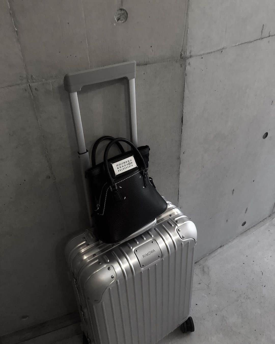 中村くるみさんのインスタグラム写真 - (中村くるみInstagram)「#rimowa #maisonmargiela」5月10日 19時12分 - __k_r_m__