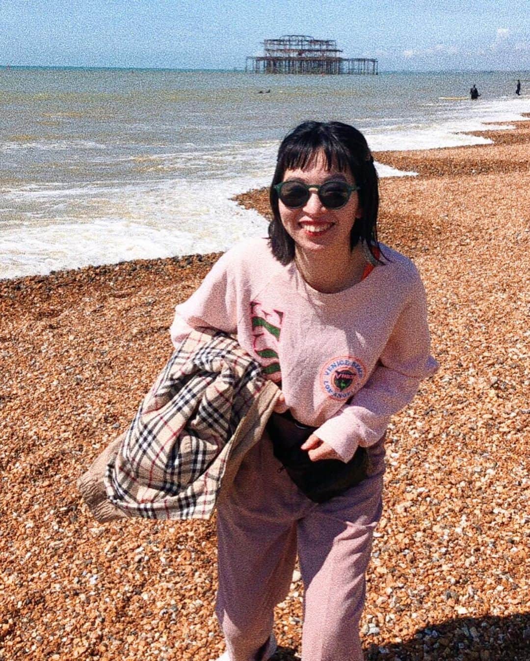 ユウキさんのインスタグラム写真 - (ユウキInstagram)「Pink in Brighton 💞🐽🌴 イギリスの空がきれいたのしい！ CHAI’s show at HIDEOUT 3pm!!! #chaiband #コンプレックスはアートなり #neoかわいい #neokawaii #fashionista #ユウキ服」5月10日 21時14分 - yuukichan2