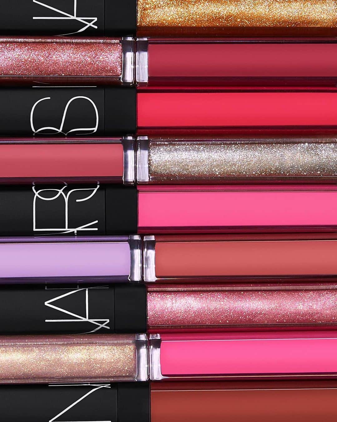 NARSさんのインスタグラム写真 - (NARSInstagram)「Gloss the line. Tap to shop new Lip Gloss and Multi-Use Gloss shades.」5月10日 21時14分 - narsissist