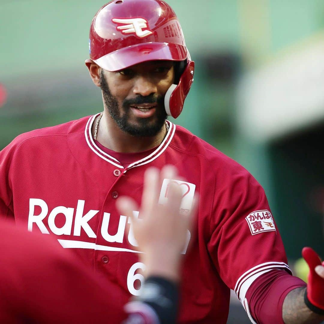 東北楽天ゴールデンイーグルスさんのインスタグラム写真 - (東北楽天ゴールデンイーグルスInstagram)「⚾️ ⚾️B 8-6 E⚾️ 浅村選手が7号&8号ホームランを含む3安打3打点‼️ ブラッシュ選手は球団タイ記録となる4戦連発👑 さらに藤田選手は猛打賞で1000安打まであと1☝🏼 しかし今日は逆転することが出来ず連勝は3でストップ。 #rakuteneagles #RESTART #日本一の東北へ #浅村栄斗 #ブラッシュ #藤田一也」5月10日 21時49分 - rakuten_eagles