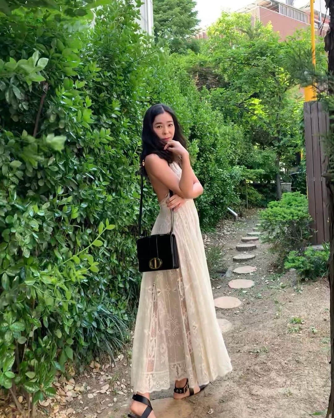 リー・ウネ・ヨンさんのインスタグラム写真 - (リー・ウネ・ヨンInstagram)「#이혜영 #간만에 #멋부리고 “디올백과 함께~💋” #Dior @Dior #Dior30Montaigne」5月10日 22時00分 - leehaeyoung1730