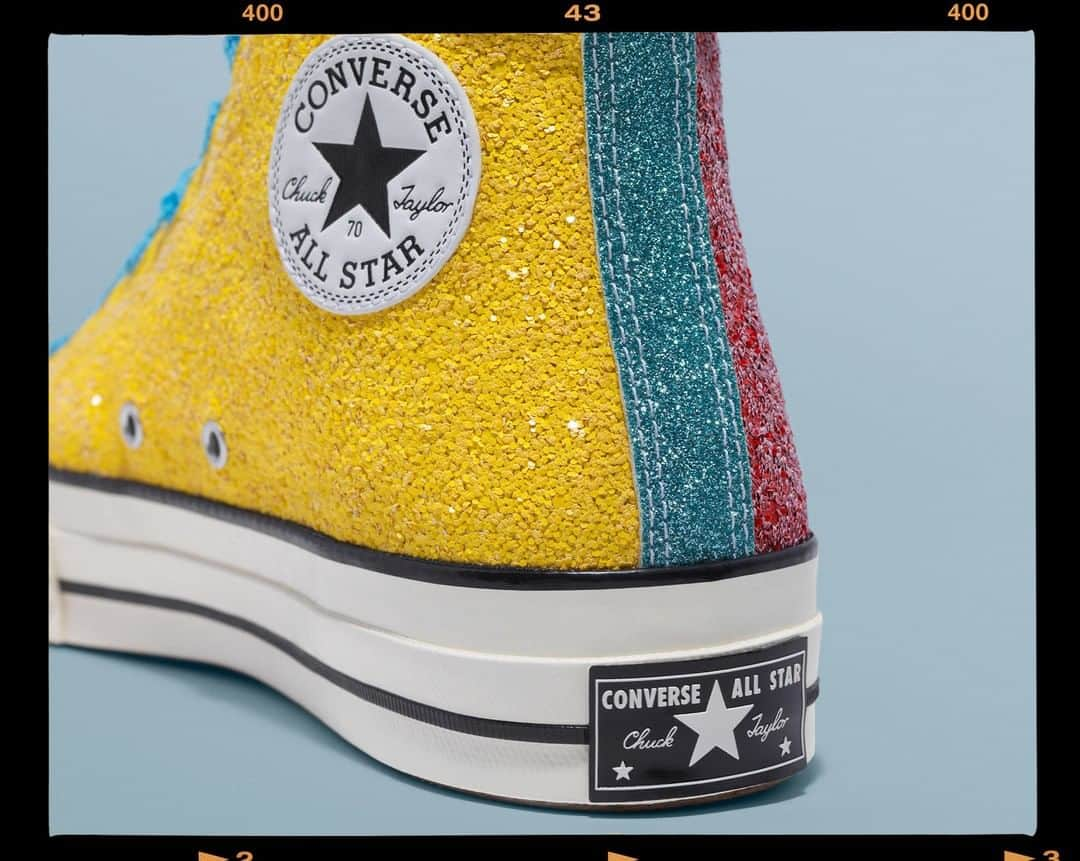 JWアンダーソンさんのインスタグラム写真 - (JWアンダーソンInstagram)「RED & YELLOW GLITTER CHUCK TAYLOR @CONVERSE AVAILABLE ONLINE AND AT JW ANDERSON WORKSHOPS #CONVERSEXJWANDERSON #JWANDERSON #CONVERSE」5月10日 22時01分 - jw_anderson