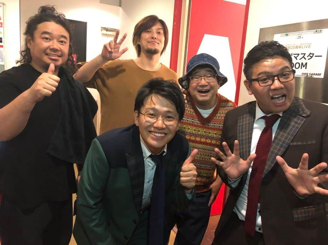 亜生さんのインスタグラム写真 - (亜生Instagram)「クイックジャパン創刊25周年ライブのMCを宇垣さんとミキでさせていただきました。 痺れました。 なんじゃこりゃ。すごすぎた。 お客さんも痺れた！最高！ #QJ #25周年ライブ #宇垣美里 さん #bish さん #サンボマスター さん」5月10日 22時07分 - aseihurricane