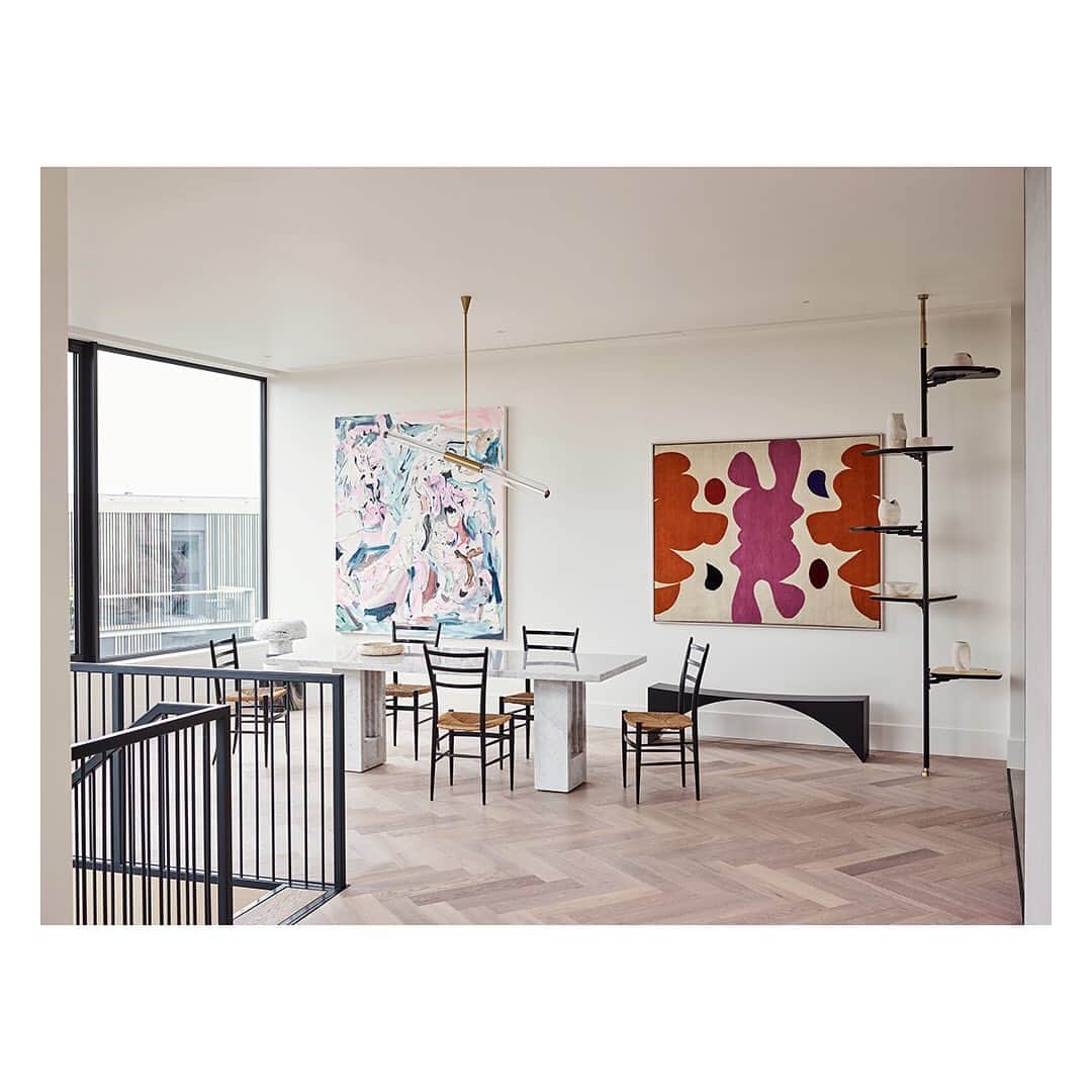 The Modern Houseさんのインスタグラム写真 - (The Modern HouseInstagram)「We're thrilled to announce a one-off installation with interior stylist Laura Fulmine, with who we've assembled a beautifully-curated ‘living gallery’ at @thisistvc. Follow the link in our bio for more.  @laura_fulmine #thisistvc #laurafulmine #whitecity」5月10日 22時14分 - themodernhouse