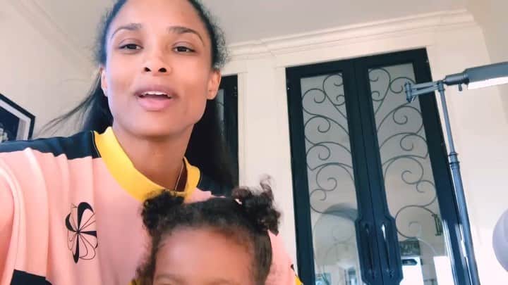 ラッセル・ウィルソンのインスタグラム：「So proud of you baby!!! @Ciara You 2 girls are my inspiration and my #BeautyMarks ❤️ “Beauty Marks” Album out now! ❤️🙏🏾 Go Listen!」
