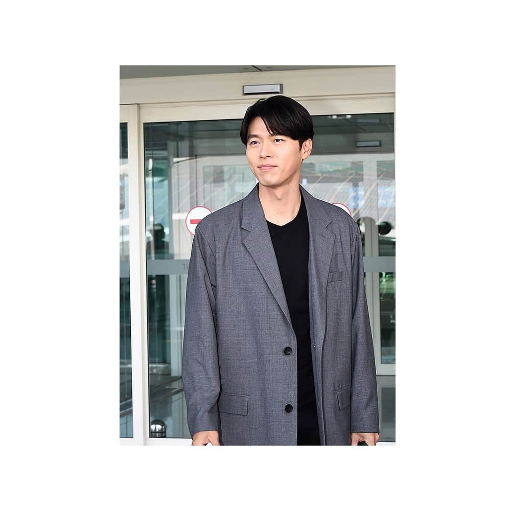 ヒョンビンさんのインスタグラム写真 - (ヒョンビンInstagram)「Hyun Bin arrival at Incheon International Airport, departure to HongKong for “LOG INTO THE SPACE” fan meeting. (May 10, 2019) —— #hyunbin #현빈 #ヒョンビン #玄彬」5月10日 22時31分 - withhyunbin