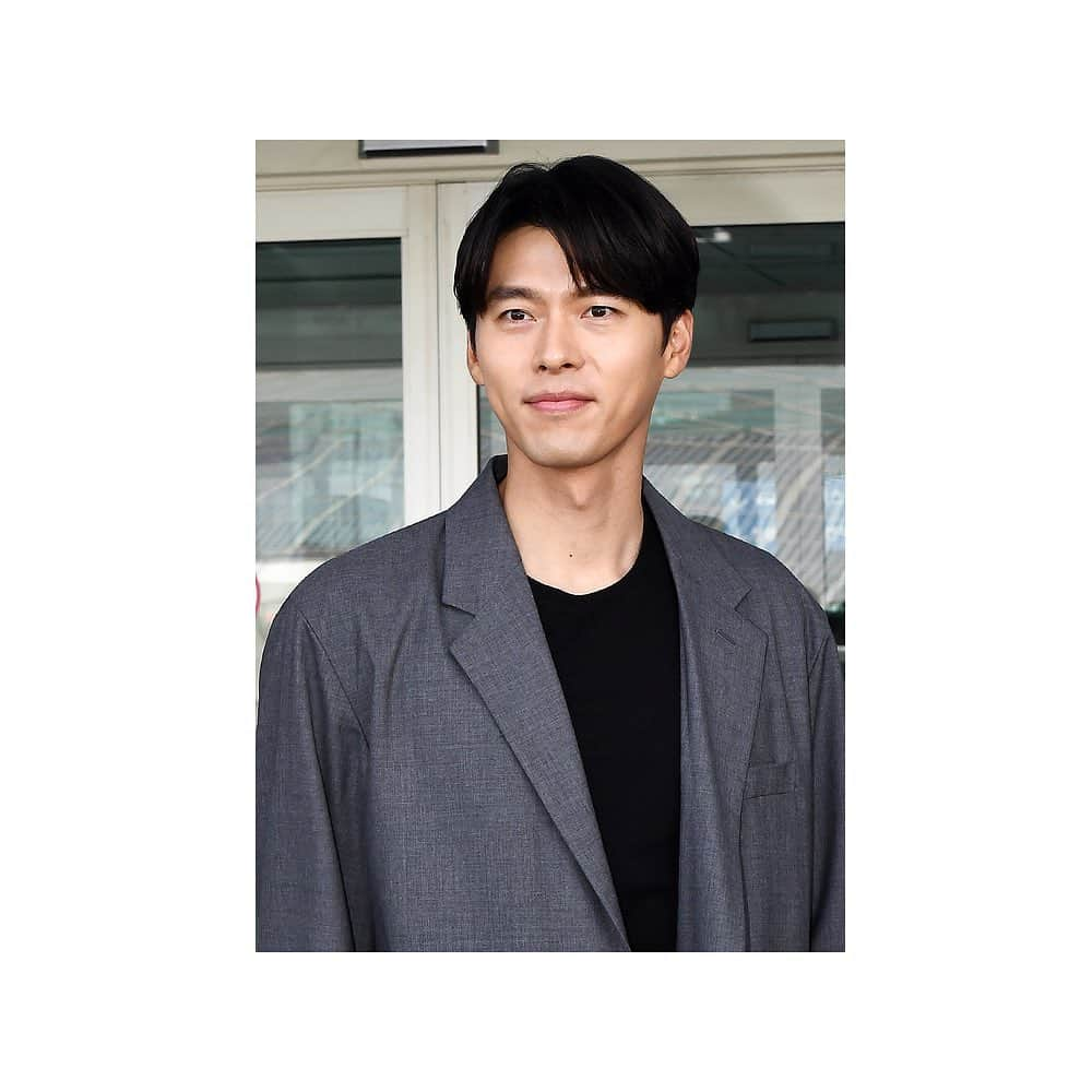 ヒョンビンさんのインスタグラム写真 - (ヒョンビンInstagram)「Hyun Bin arrival at Incheon International Airport, departure to HongKong for “LOG INTO THE SPACE” fan meeting. (May 10, 2019) —— #hyunbin #현빈 #ヒョンビン #玄彬」5月10日 22時31分 - withhyunbin