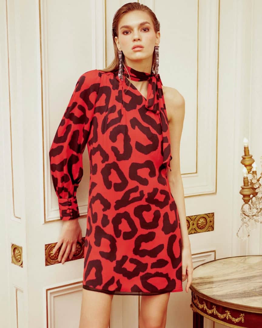 BO.BOさんのインスタグラム写真 - (BO.BOInstagram)「#bobonews new #animalprint: get your hands on it! | Discover our #newcollection soon online & in stores. (Vestido ref. 15.04.2923 | Brincos ref. 48.28.0588)」5月10日 23時02分 - bobonews