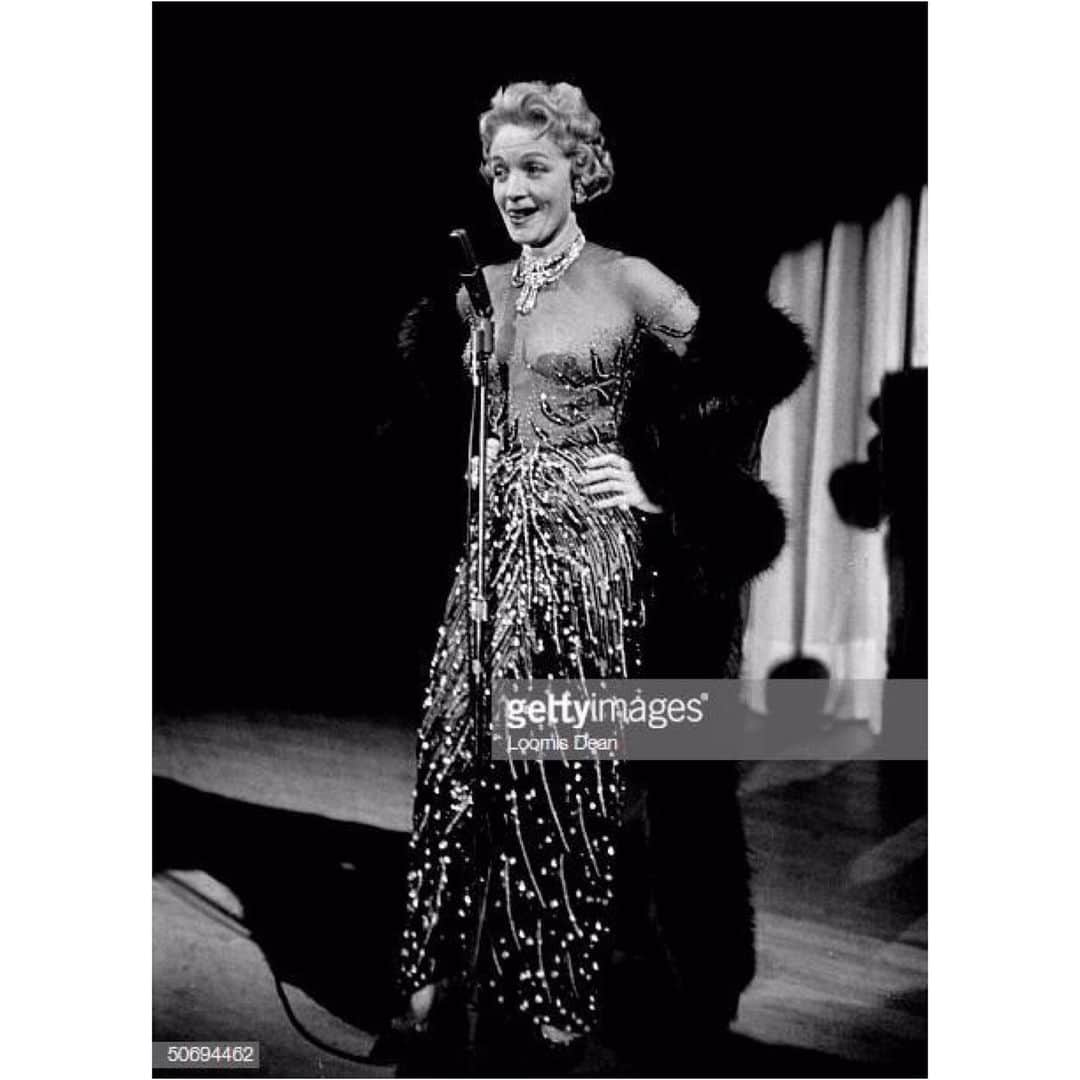 フィリップトレーシーさんのインスタグラム写真 - (フィリップトレーシーInstagram)「On Monday I visited the Marlene Dietrich archive in Berlin. I was a thrill of a lifetime to see her iconic collection. True style and vision. The entire collection is not on display sadly, however some pieces are on display at @deutsche_kinemathek. More to come!  #deutschekinemathek #visitberlin #marlenedietrich」5月10日 23時01分 - philiptreacy