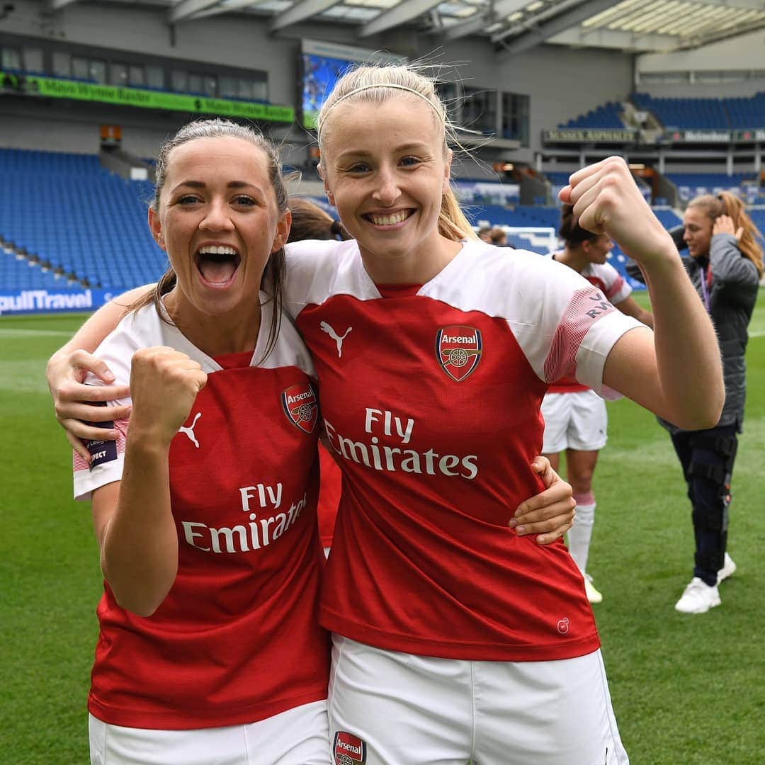 Arsenal Ladiesさんのインスタグラム写真 - (Arsenal LadiesInstagram)「Our #AWFC Memberships are now available to all supporters 😁  GO GRAB YOURS NOW on our website 👍」5月10日 23時23分 - arsenalwfc