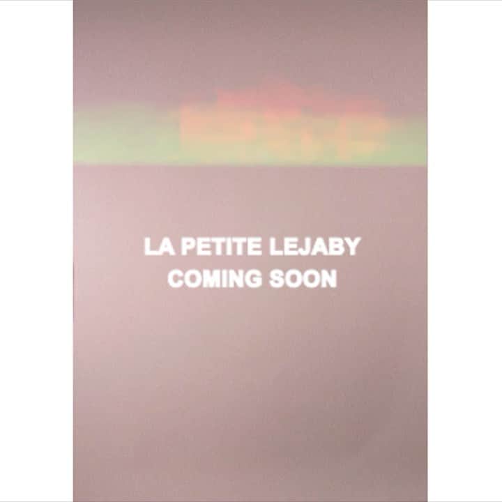 レジャビーのインスタグラム：「So unashamedly light with an expression of freedom! Our new line coming soon… —— Une expression de liberté sans scrupule ni pudeur ! Notre nouvelle ligne arrive bientôt… #designedbywomenforwomen #conçuparlesfemmespourlesfemmes #lapetitelejaby #comingsoon @luciebou2」