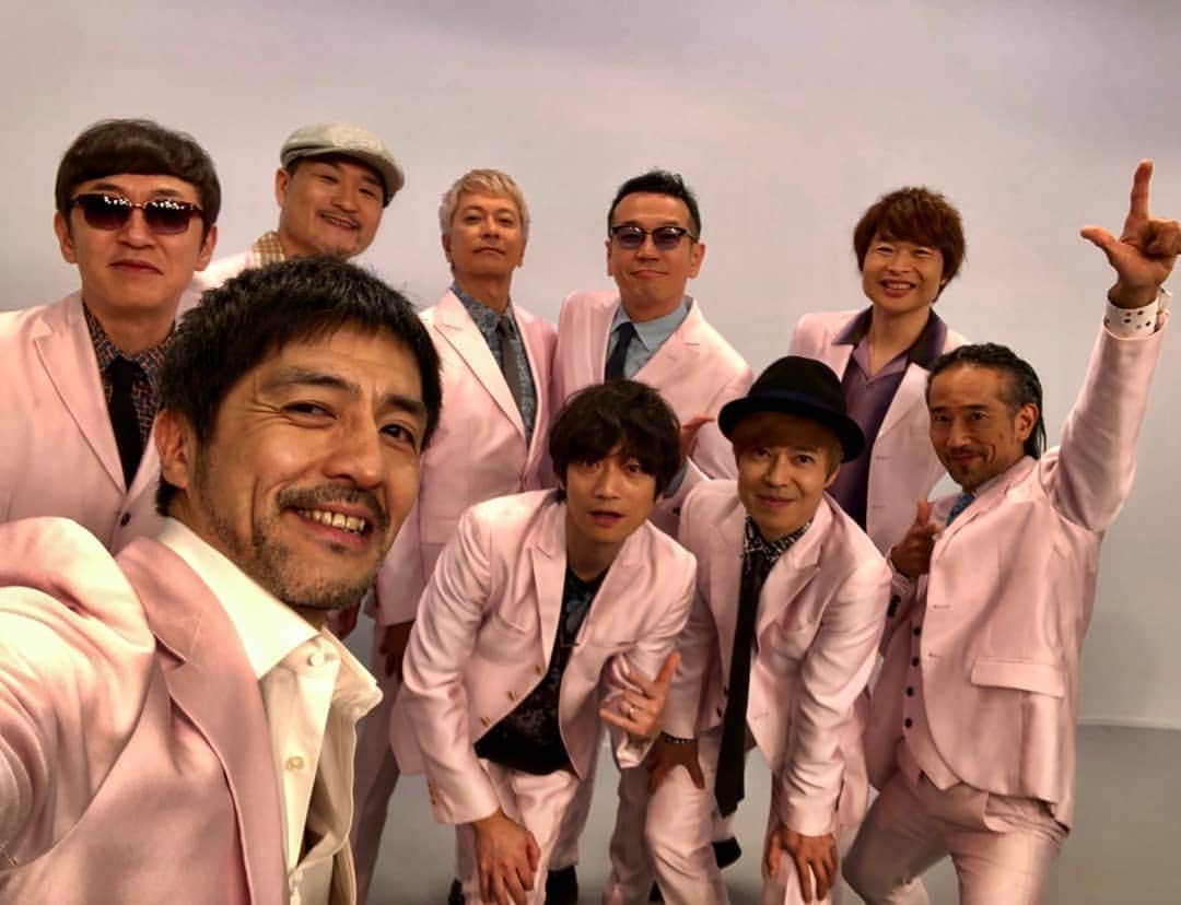 谷中敦さんのインスタグラム写真 - (谷中敦Instagram)「スカパラ本日5/10 NTV「バズリズム02」(24:59-) ON AIR。日本人として初出演した“ロラパルーザ・チリ”の模様や海外ツアーの超レア密着映像を公開。トークゲストには乃木坂46の白石麻衣さんをお迎え。パフォーマンス曲は、最新曲「遊戯みたいにGO」、貴重なスカパラメドレーも披露！」5月10日 23時31分 - a.yanaka