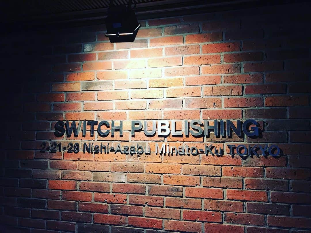 角田陽一郎さんのインスタグラム写真 - (角田陽一郎Instagram)「SWITCH PUBLISHINGにやってきた！」5月10日 23時39分 - kakuichi44