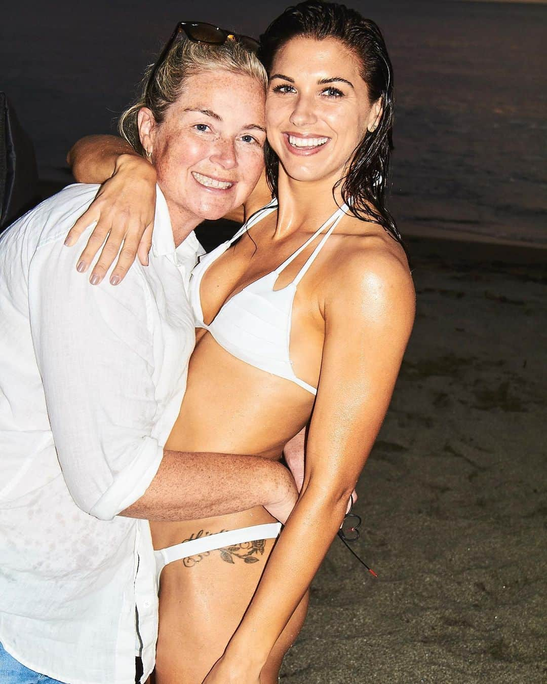 ベン・ワッツさんのインスタグラム写真 - (ベン・ワッツInstagram)「Bts @alexmorgan13 x @si_swimsuit @mj_day #stlucia #alexmorgan #benwatts #bts #shhhhh」5月11日 0時26分 - wattsupphoto