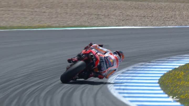 レプソル・ホンダのインスタグラム：「#FlashbackFriday - @jorgelorenzo99 on track at the #SpanishGP.」