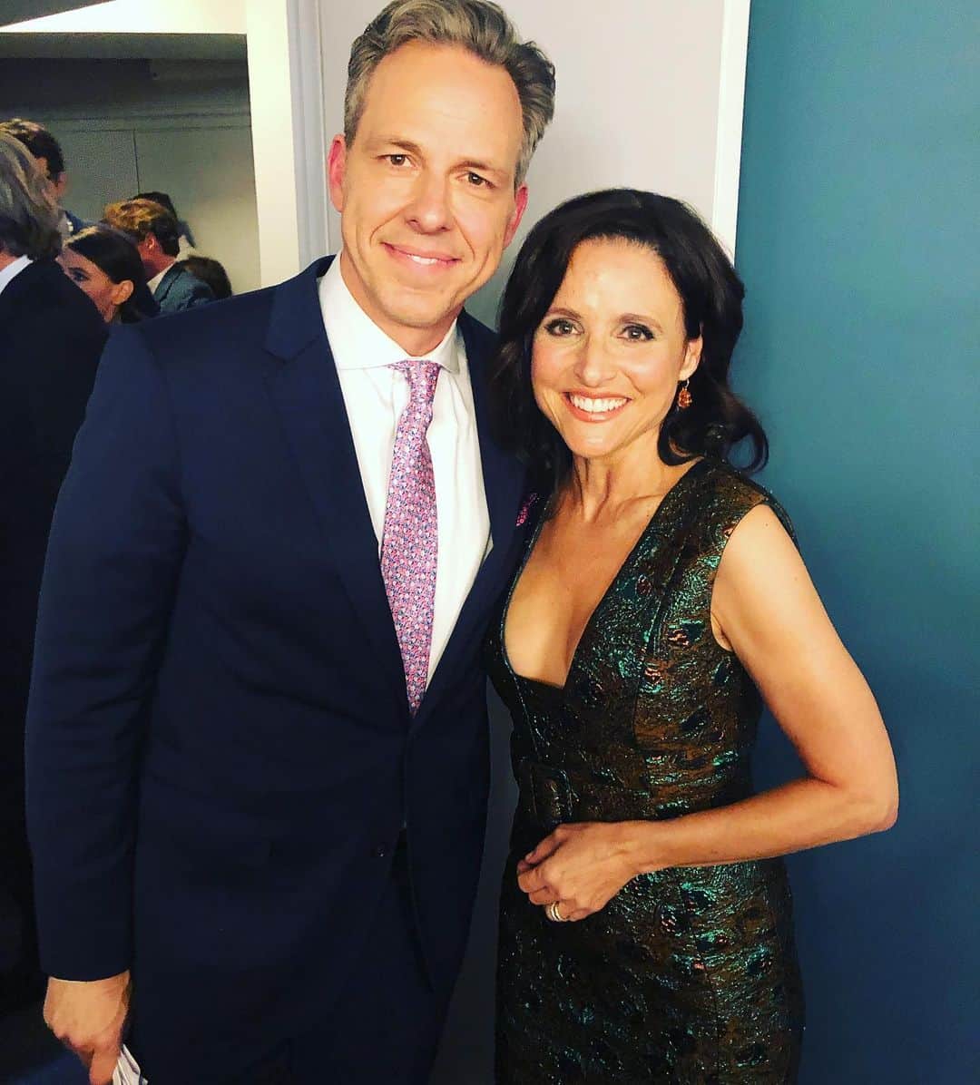 ジュリア ルイス ドレイファスさんのインスタグラム写真 ジュリア ルイス ドレイファスinstagram Thanks For A Wonderful Conversation Last Night And For Giving Me All The Questions In Advance Veephbo Veep 92ndstreety 5月11日 1時16分 Officialjld