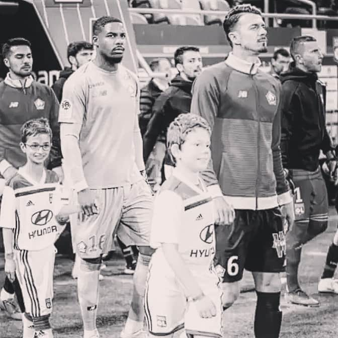 ジョゼ・フォンテさんのインスタグラム写真 - (ジョゼ・フォンテInstagram)「“To lead is to serve”  Walk the walk whatever it takes #wearelosc」5月11日 1時25分 - f6nte