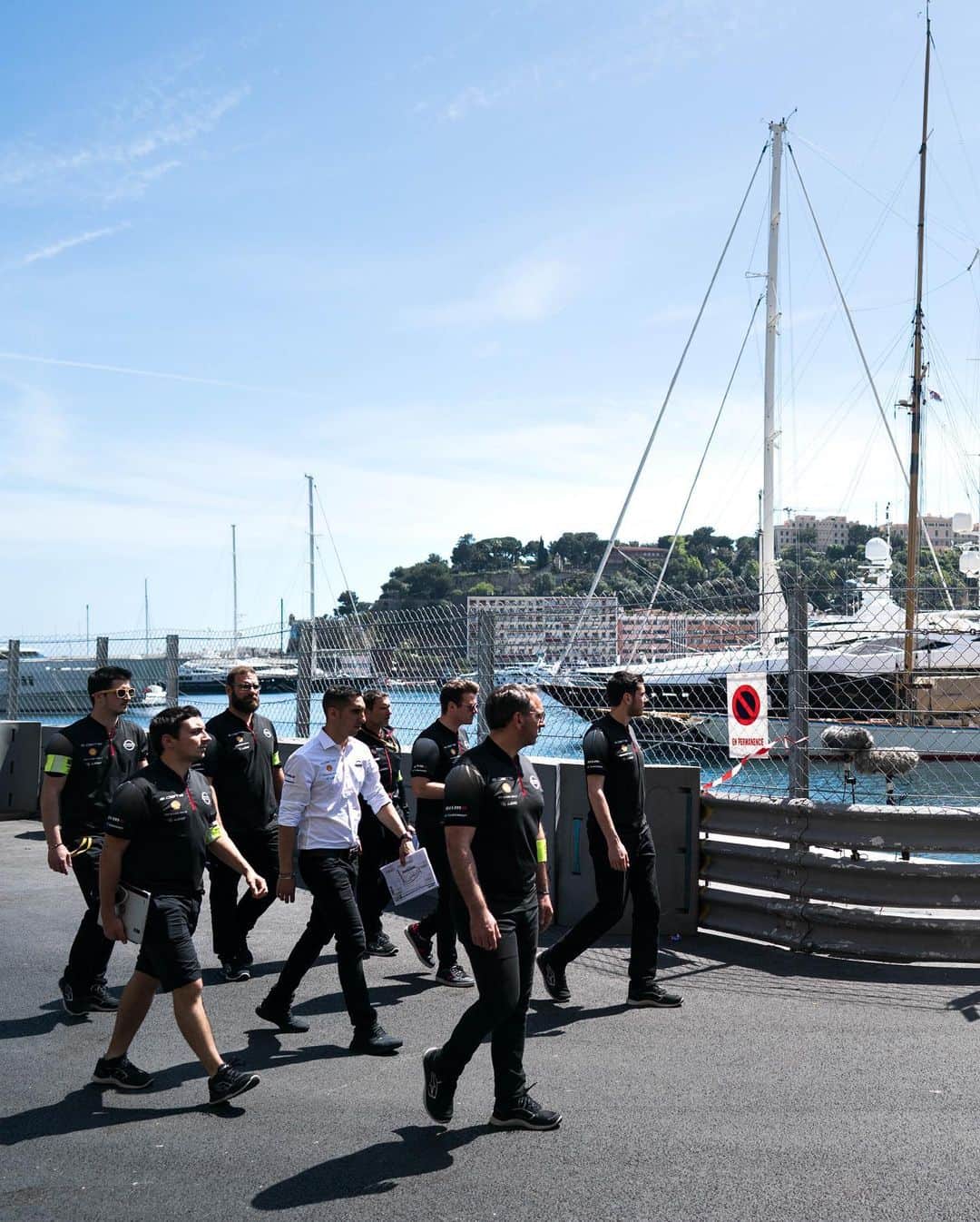 セバスチャン・ブエミさんのインスタグラム写真 - (セバスチャン・ブエミInstagram)「#MonacoEPrix Media day, track walk done ✅ ------- 🔗 Help me to get some extra power by voting on the #FanBoost link in my bio or tweet with #FanBoost & #SebastienBuemi」5月11日 1時41分 - sebastien_buemi