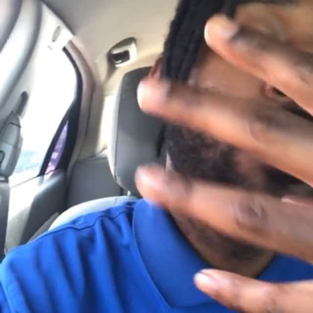 デイミアン・リラードのインスタグラム：「Still have my #4BarFriday community going strong. Lots of under the radar MCs like @cjwestley showing off their 🎙 skills every Friday. The best submissions get highlighted on @4BarFriday and my page. Follow @4BarFriday and tag someone you think should drop 4 Bars each Friday.」