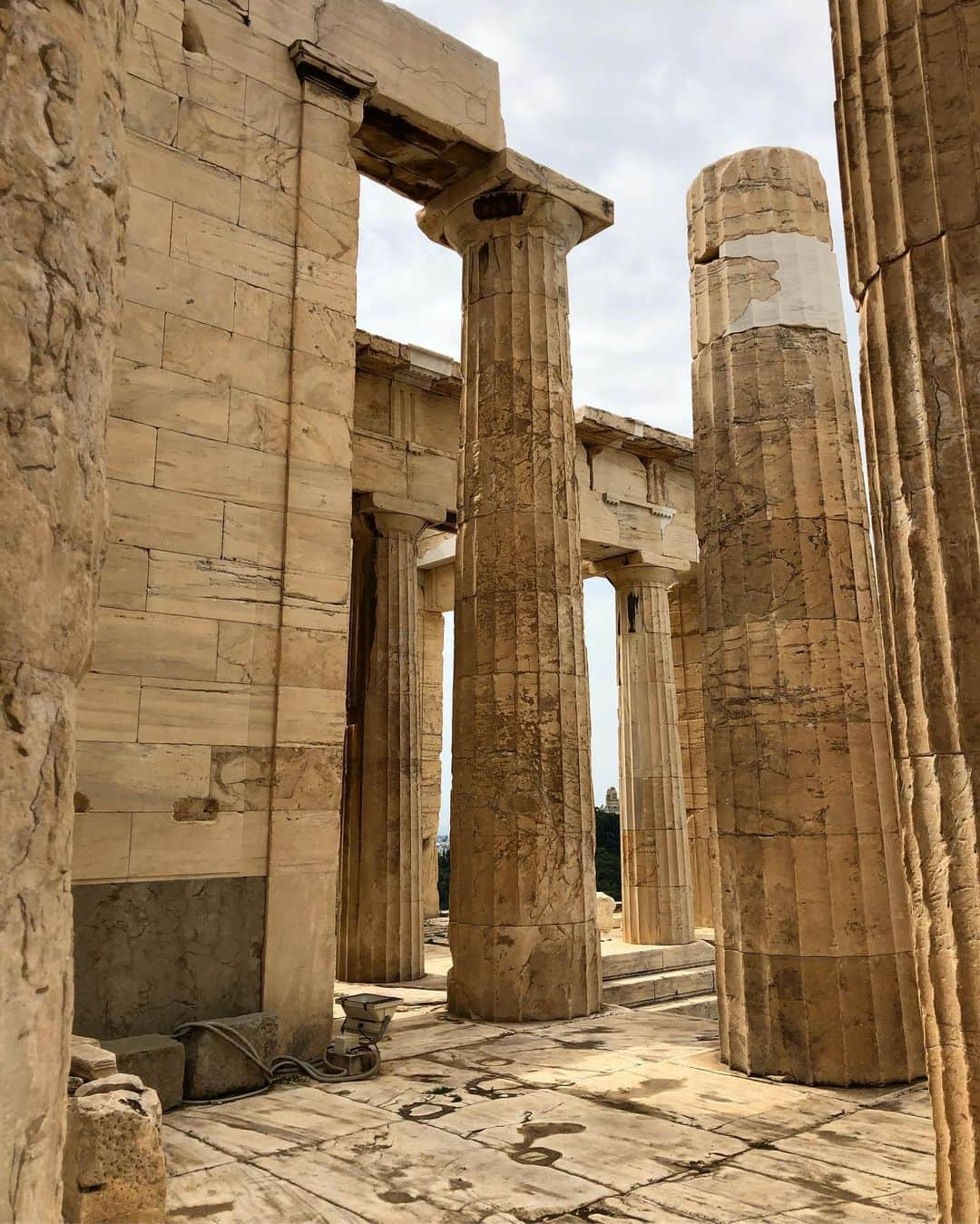 メッチェン・アミックさんのインスタグラム写真 - (メッチェン・アミックInstagram)「#fbf to last week in #Athens 💙」5月11日 2時06分 - madchenamick