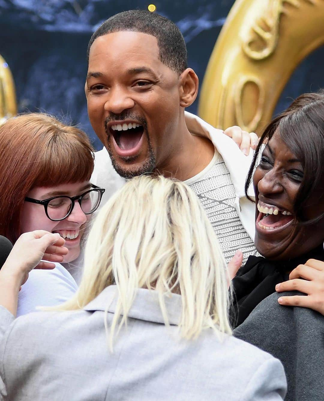 Just Jaredさんのインスタグラム写真 - (Just JaredInstagram)「@menamassoud in @mrp, @willsmith and @naomigscott in @paulandjoeparis continue their @disneyaladdin promo tour with a photo call in London! More pics at JustJared.com #MenaMassoud #WillSmith #NaomiScott #Disney #Aladdin #MrP #PaulAndJoe Photos: Getty」5月11日 2時17分 - justjared