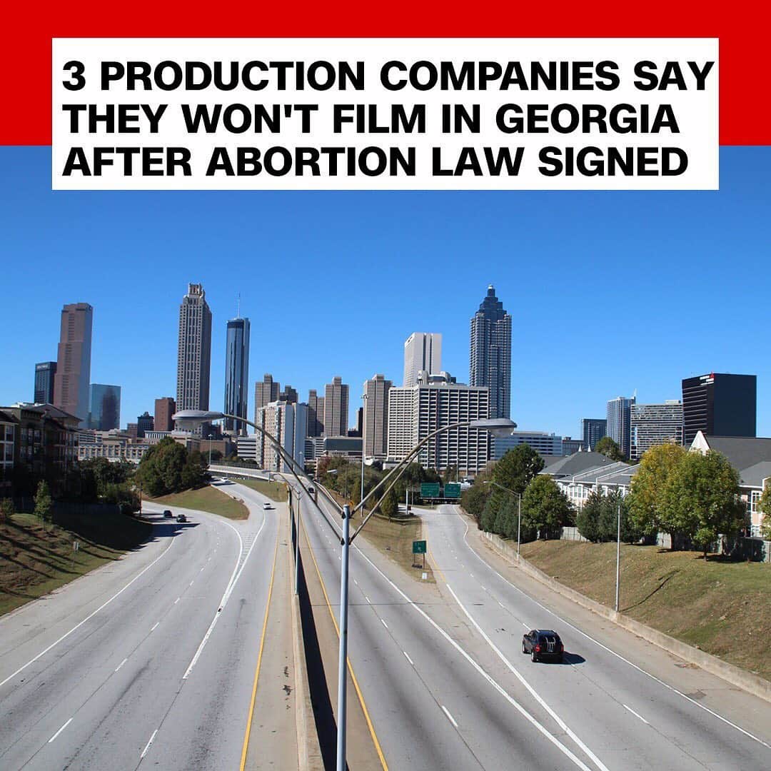 CNNさんのインスタグラム写真 - (CNNInstagram)「A newly signed law in Georgia bans abortions in the state if a fetal heartbeat can be detected, which can be as early as six weeks into a pregnancy -- when many women don't yet know they're pregnant. Now, the heads of three production companies say they will not film in the state: ▪️ Christine Vachon, chief executive officer of Killer Films ▪️ David Simon, creator of "The Wire" and "The Deuce" who heads Blown Deadline Productions ▪️ Mark Duplass of Duplass Brothers Productions  Georgia has been the location for the filming of multiple television shows and films, including "Black Panther," "The Walking Dead" and "Stranger Things."」5月11日 2時30分 - cnn