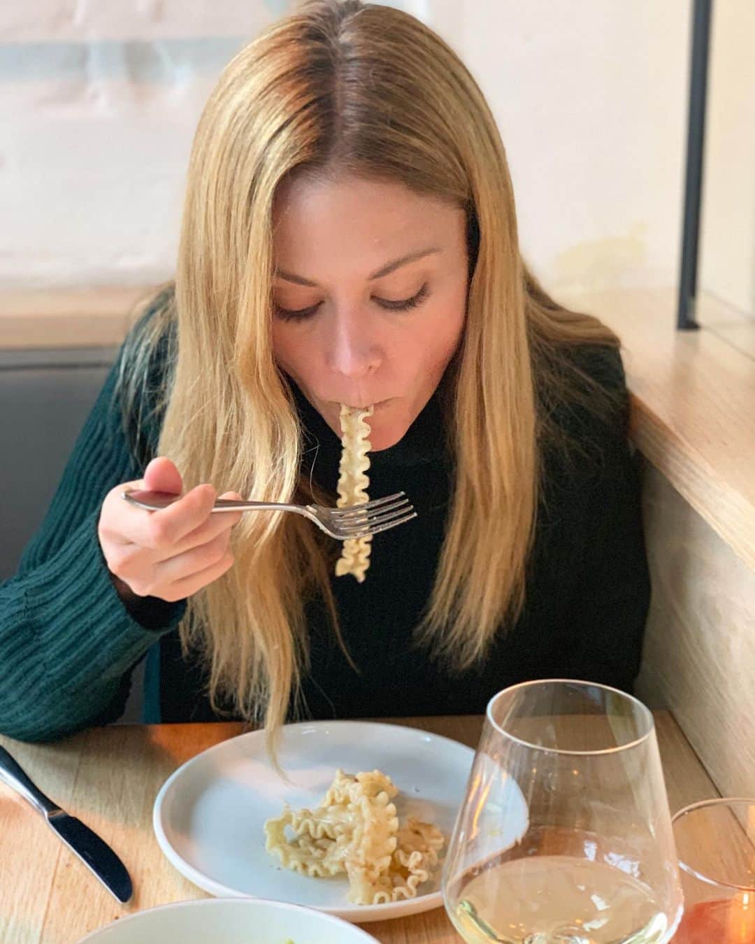 クレア・コフィーのインスタグラム：「moments of silence for this mafaldini. #pastaenlightenmentreached @lilia」