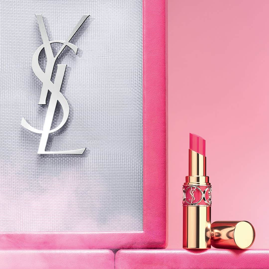 Yves Saint Laurent Beautyさんのインスタグラム写真 - (Yves Saint Laurent BeautyInstagram)「The luxurious take anywhere sidekick to magnify colour and shine. ROUGE VOLUPTÉ SHINE in N°49 ROSE SAINT GERMAIN #yslbeauty #rougevolupteshine #freshlips #livetoshine」5月11日 2時58分 - yslbeauty