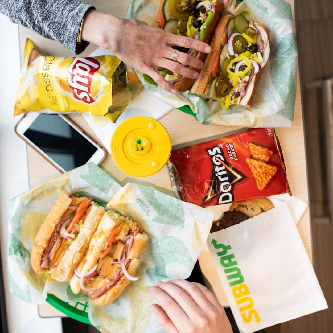 Official Subwayさんのインスタグラム写真 - (Official SubwayInstagram)「What's your chip of choice?」5月11日 3時00分 - subway